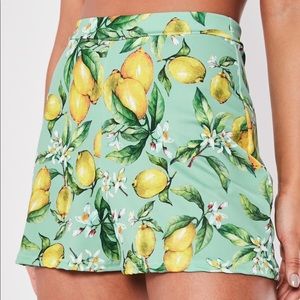 NWOT Lemon Print Shorts